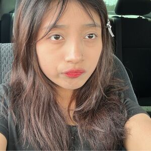 Meet your Posher, Yadira